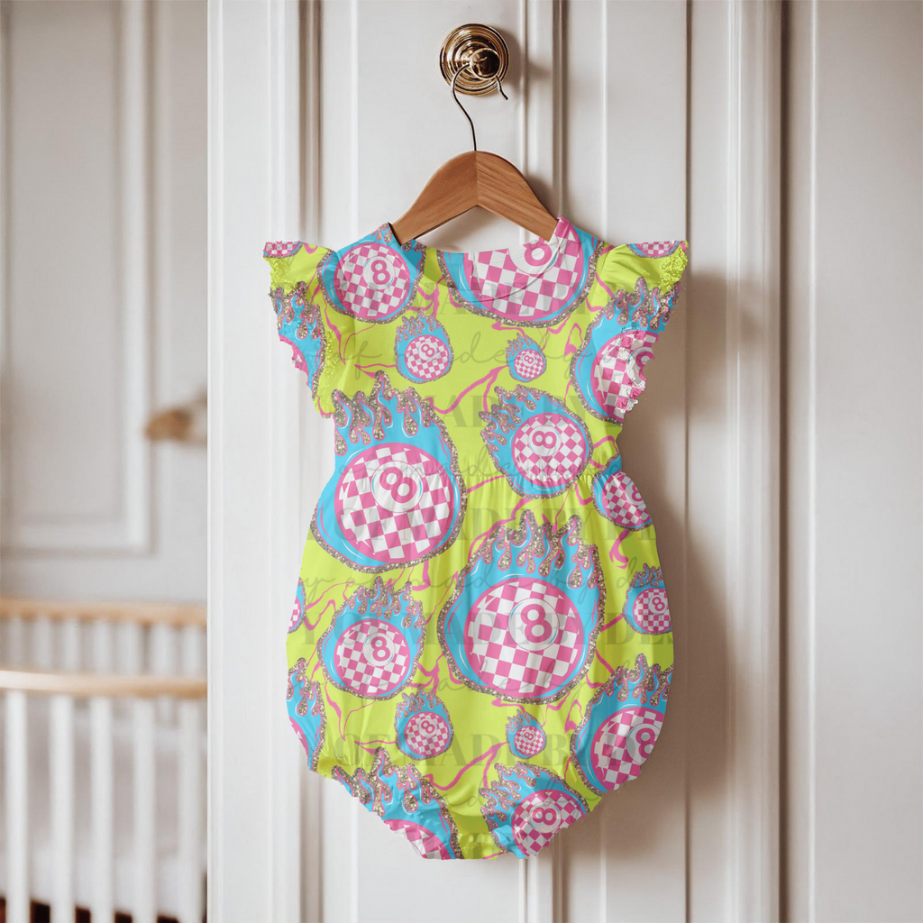 Flaming Checkered 8 Ball Seamless PNG