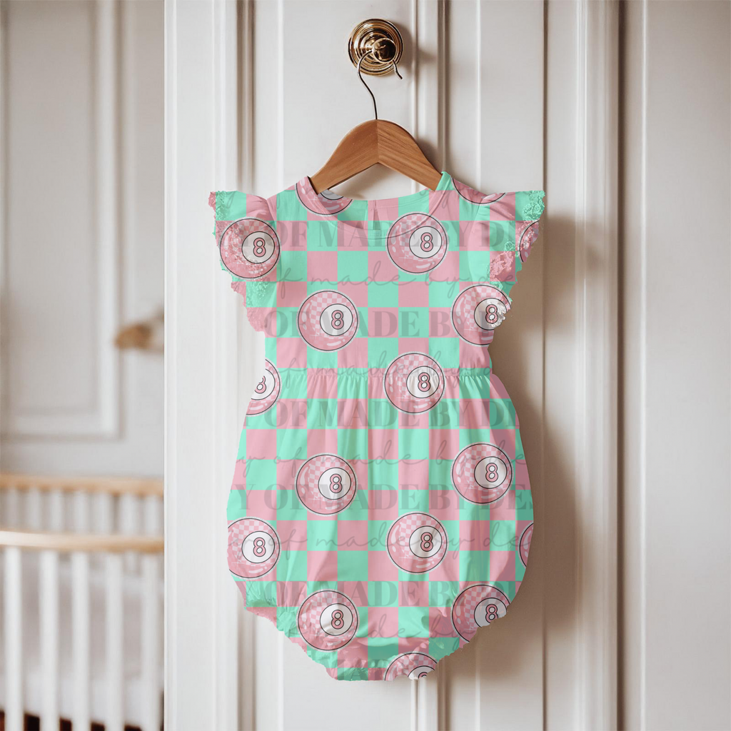 Pink Checkered 8 Ball Seamless PNG