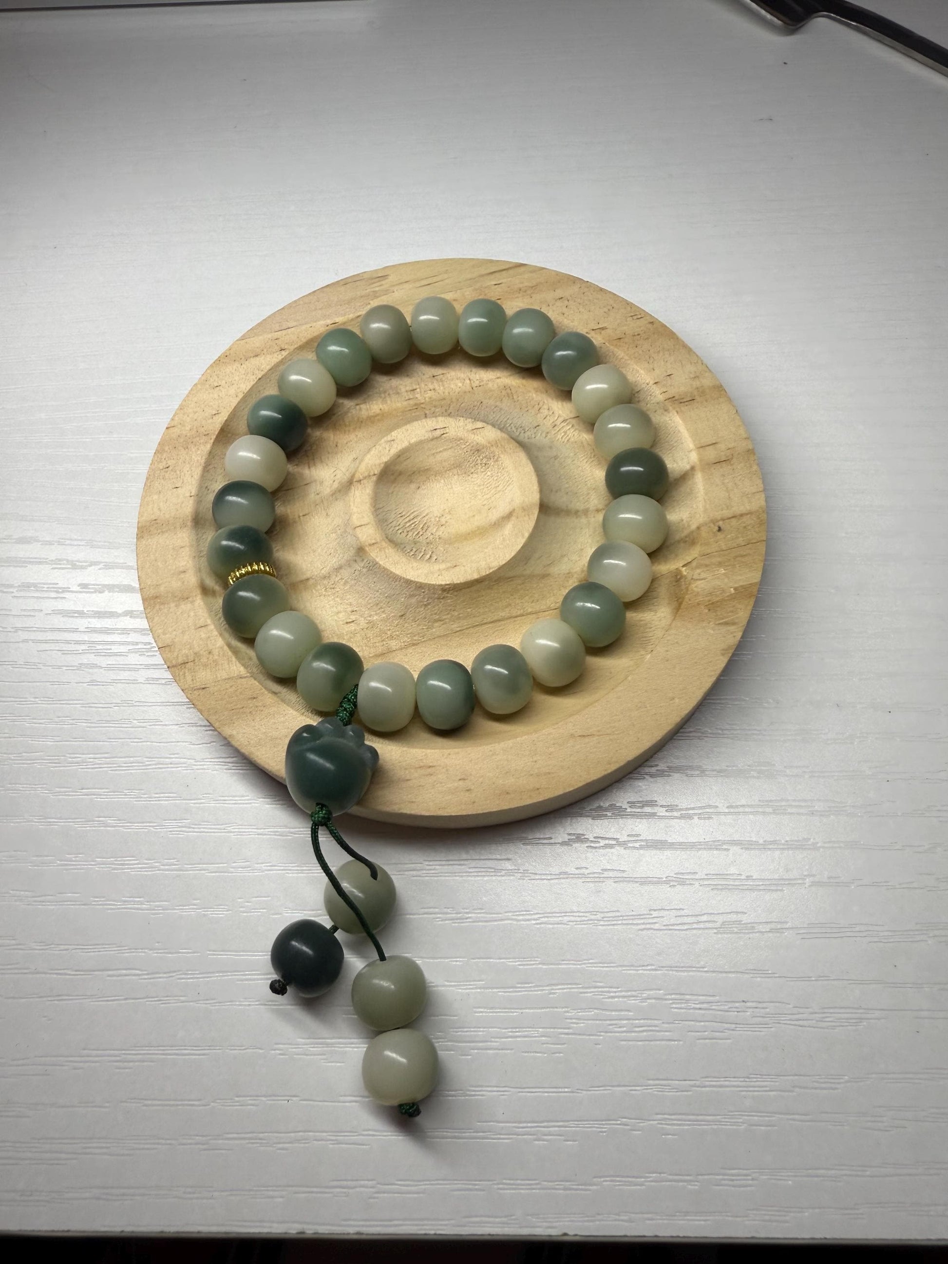 Bodhi Bead Bracelet – Natural Green & Cream Bodhi Seed Mala with Tassel | Spiritual Meditation Bracelet for Mindfulness and Grounding