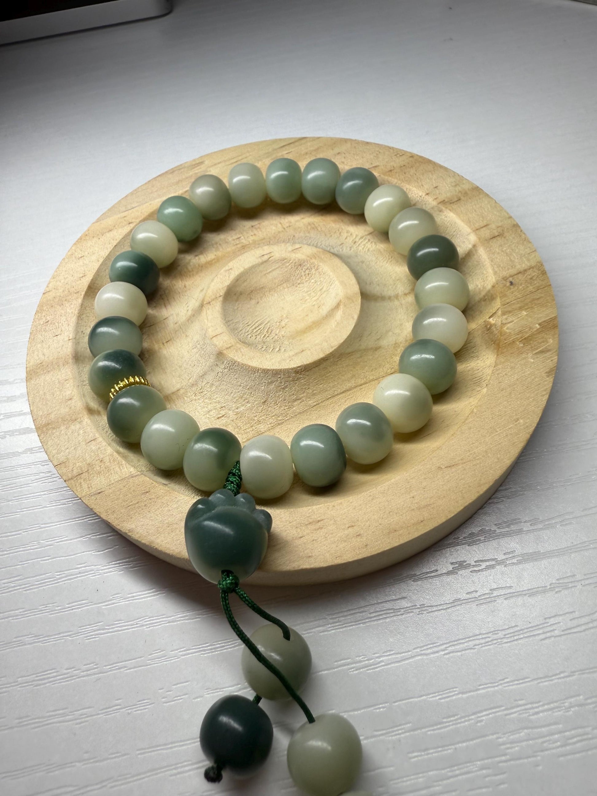 Bodhi Bead Bracelet – Natural Green & Cream Bodhi Seed Mala with Tassel | Spiritual Meditation Bracelet for Mindfulness and Grounding